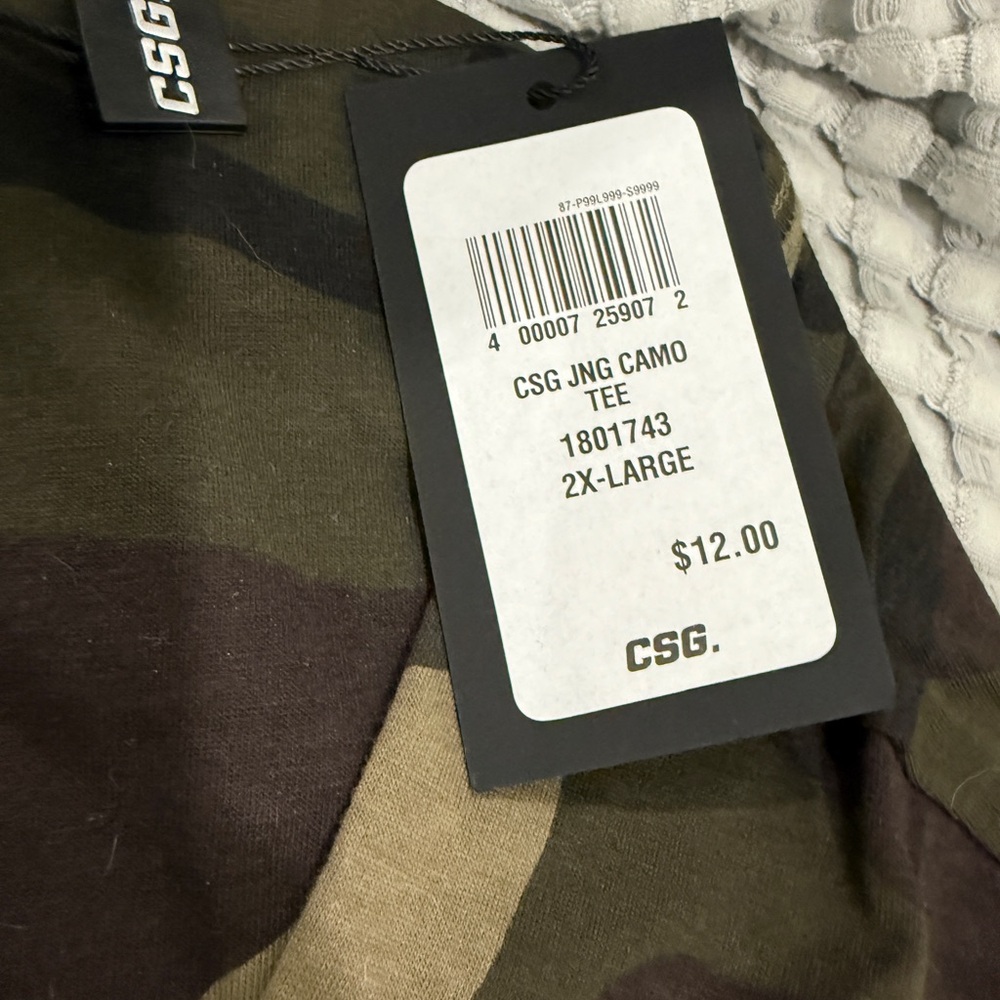 CSG Camouflage T-Shirt (2XL) and Shorts (XL) - Picture 2 of 6